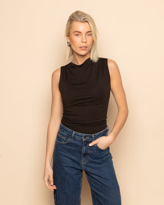 TOP DRAPÉ TAMAR MARRON FONCÉ