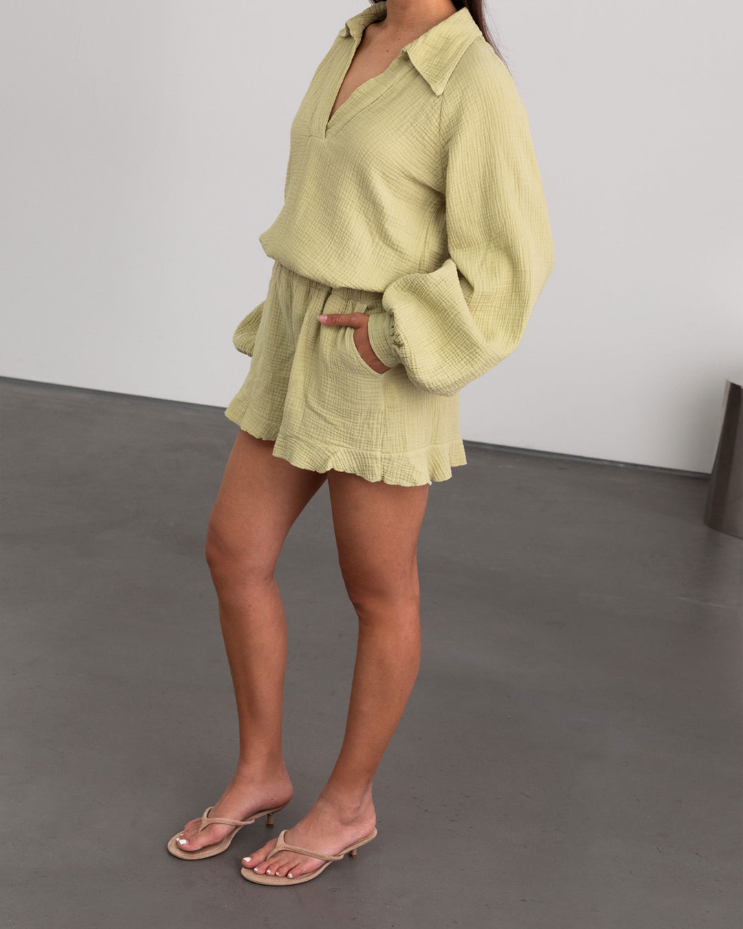 BLOUSE EN MOUSSELINE LÉGÈRE OLIVE