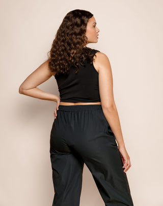 TOP SANS MANCHES RUFFLE NOIR