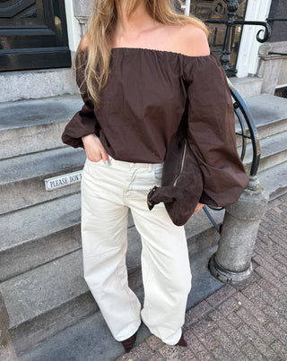 HAUT À MANCHES GONFLÉES DÉCOLLETÉ