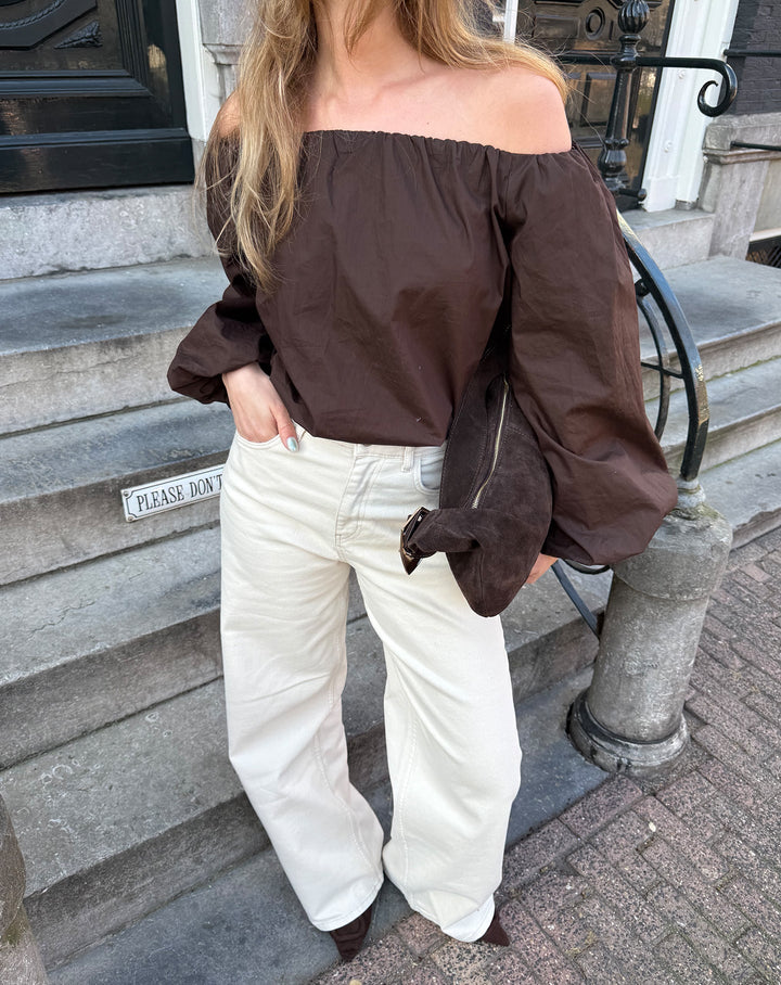 HAUT À MANCHES GONFLÉES DÉCOLLETÉ