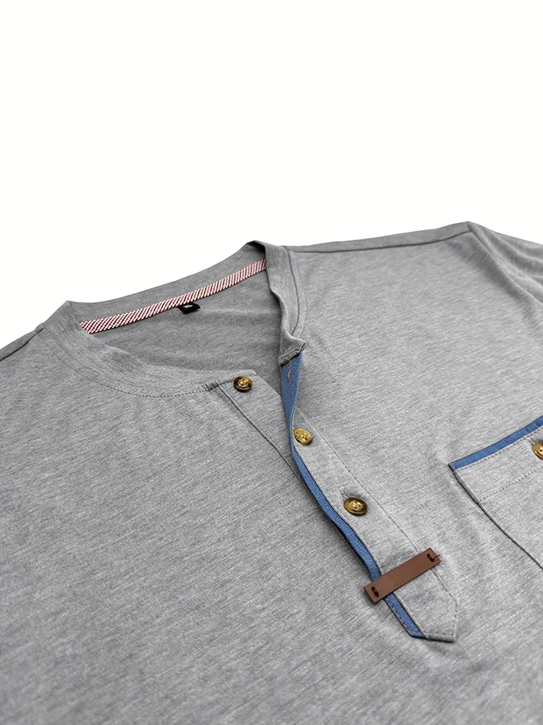 BRYNOUVELLE | T-SHIRT COL ROND ÉLÉGANT AVEC POCHE
