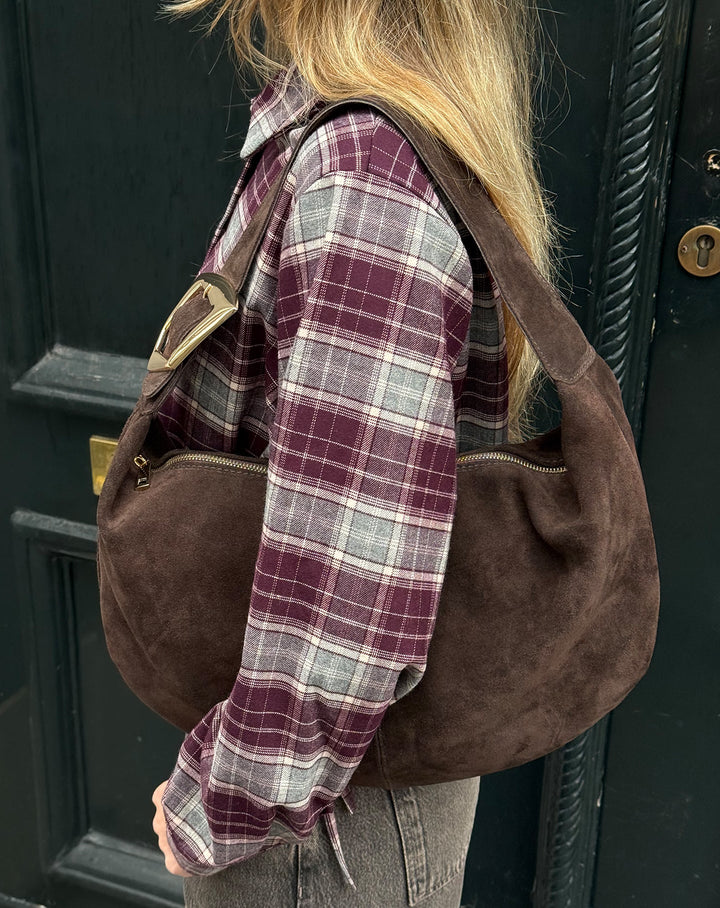SAC À ÉPAULE EN SUEDE AVEC BOUCLE BRUN