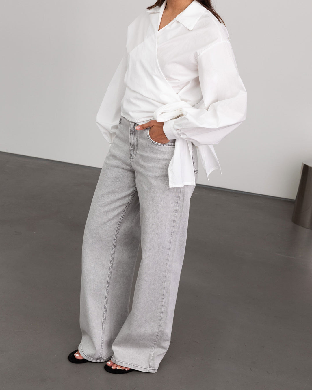 BLOUSE EN POPLIN AVEC NOEUD BLANC