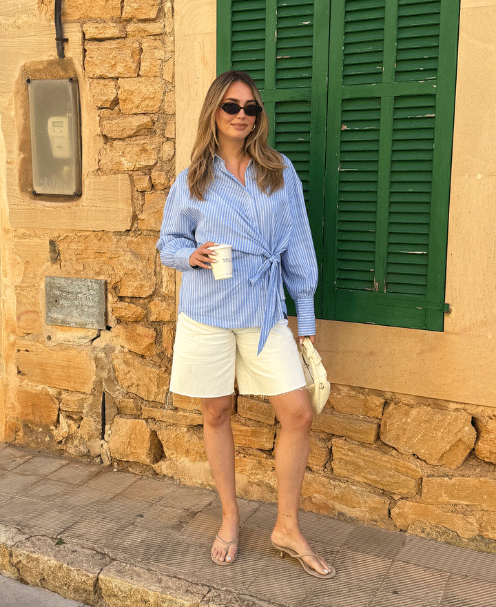 BLOUSE OVERSIZED EN WRAP SALLY À RAYURES BLEUES