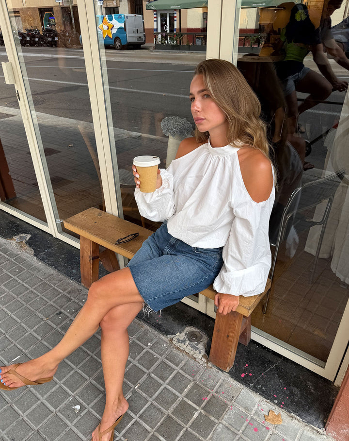 BLOUSE EN POPLINE À ÉPAULES DÉCOUPEES