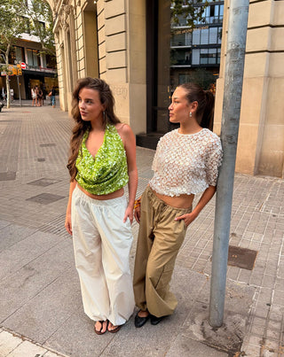 TOP À FLEURS EN SEQUINS ROWY BOXY BLANC