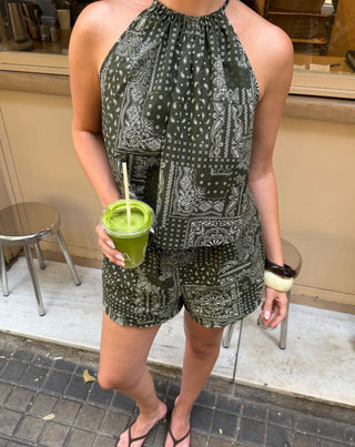 TOP HALTER EN LACE AMARI BANDANA VERT