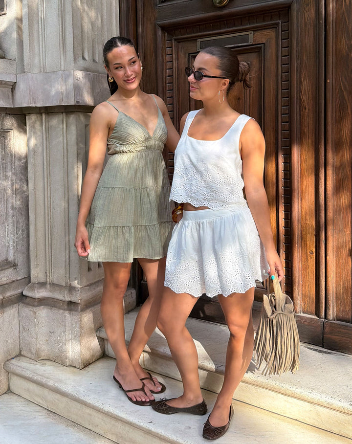 HAUT EN BRODERIE ANGLAISE ADORABLE