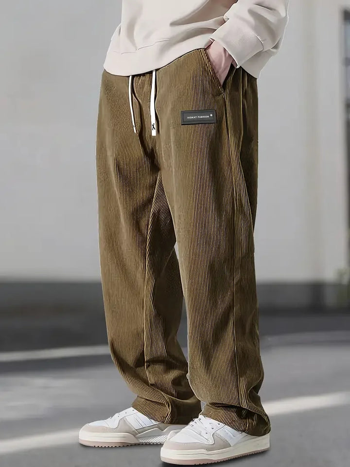 BRYNOUVELLE | PANTALON EN VELOURS CÔTELÉ POUR HOMME