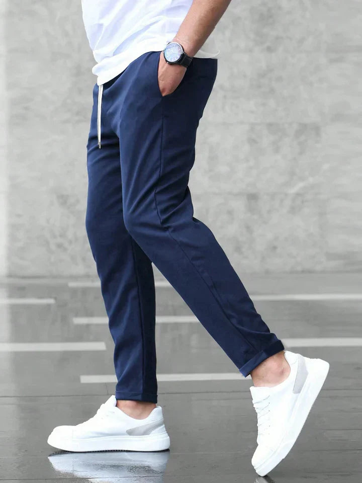 BRYNOUVELLE | PANTALON EN COTON STRETCH POUR HOMME