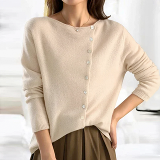 Cardigan en maille boutonné Capucine