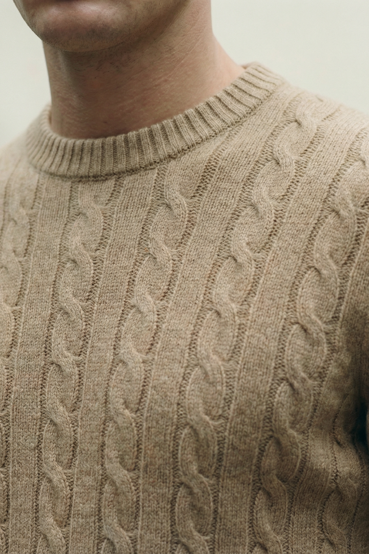 PULL EN TRICOT CABLE